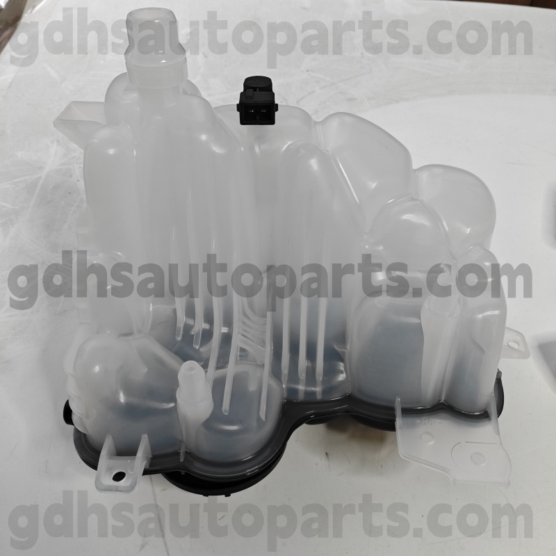 996316 레인지 로버 벨라 OE를위한 Nissens 확장 탱크. LR128194